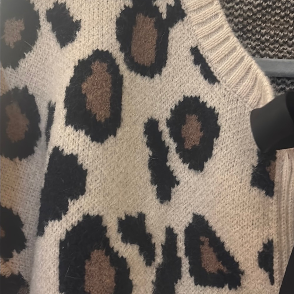 Leopard print - Picture 2 of 7